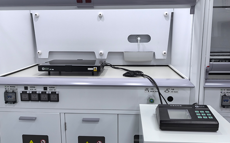 實(shí)驗(yàn)電熱板